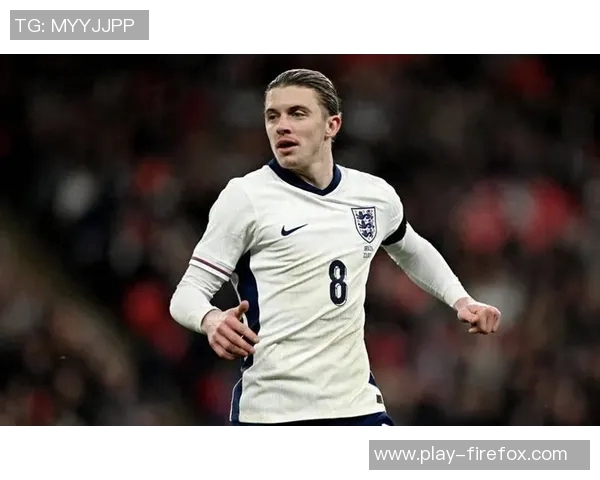 英格兰太太团成员归来加拉格尔模特女友分享生活点滴感慨万千