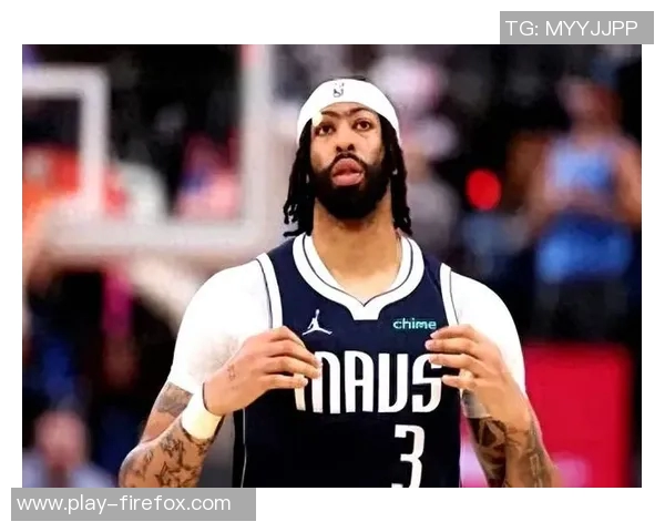 浓眉在训练营增重13斤展现更强壮体态引发球迷热议